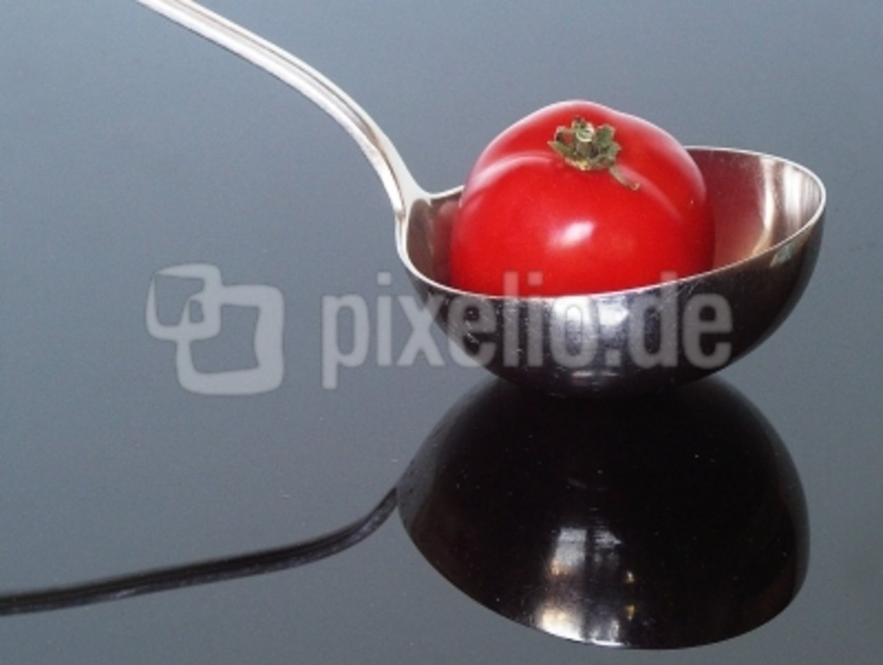 1--353213-Tomatensuppe-pixelio.jpg