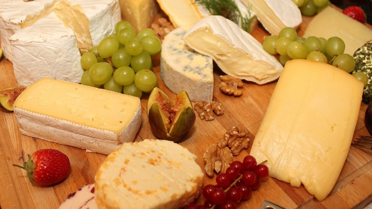 Kaeseplatte__Quelle_Pixabay.com.jpg