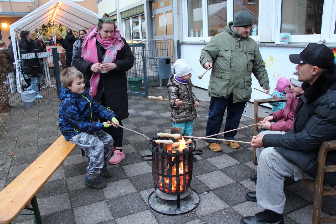 2025__Muki-Weihnachtsfest__Stockbrot.JPG