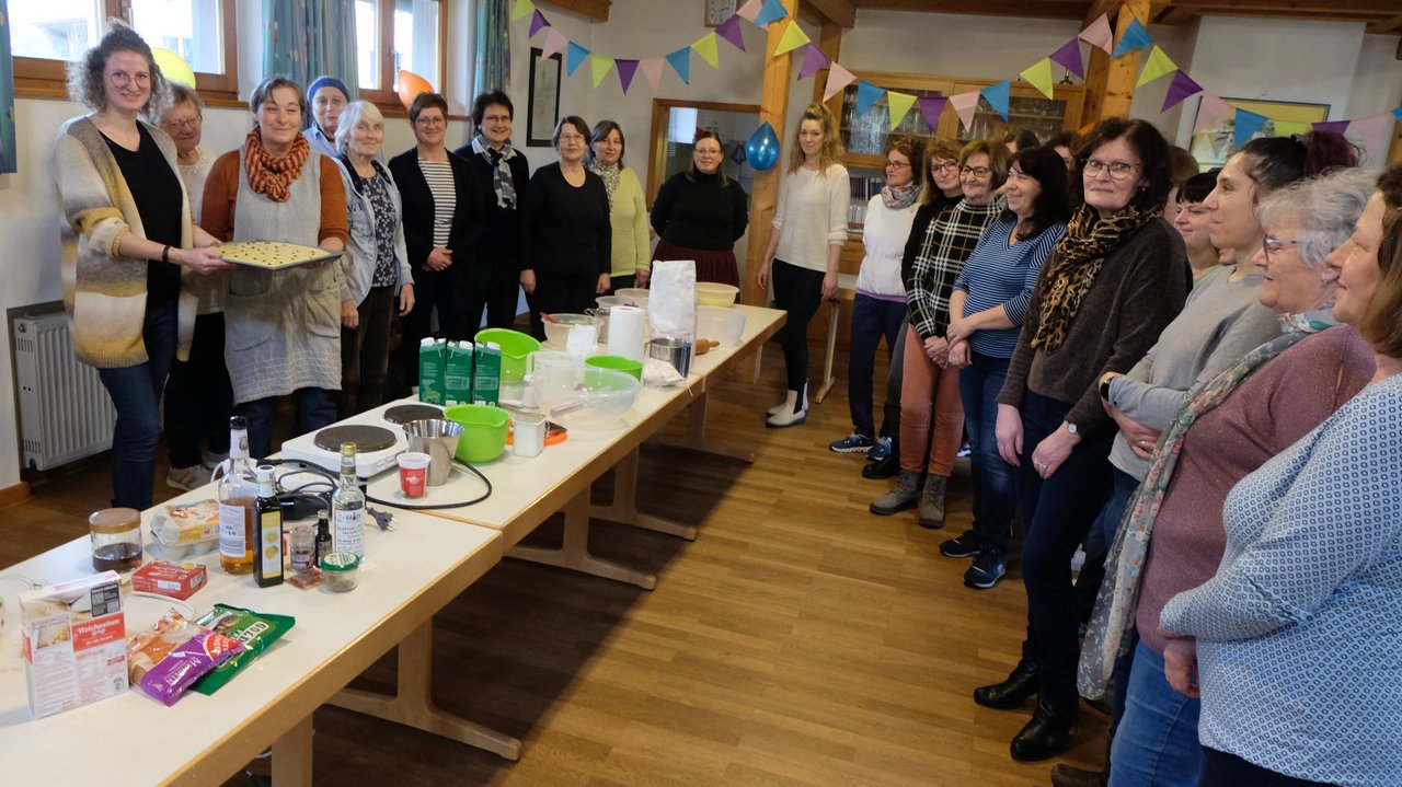 2024__Februar__Faschingkochen_Gruppe__Quelle_Fred_Lehner.JPG