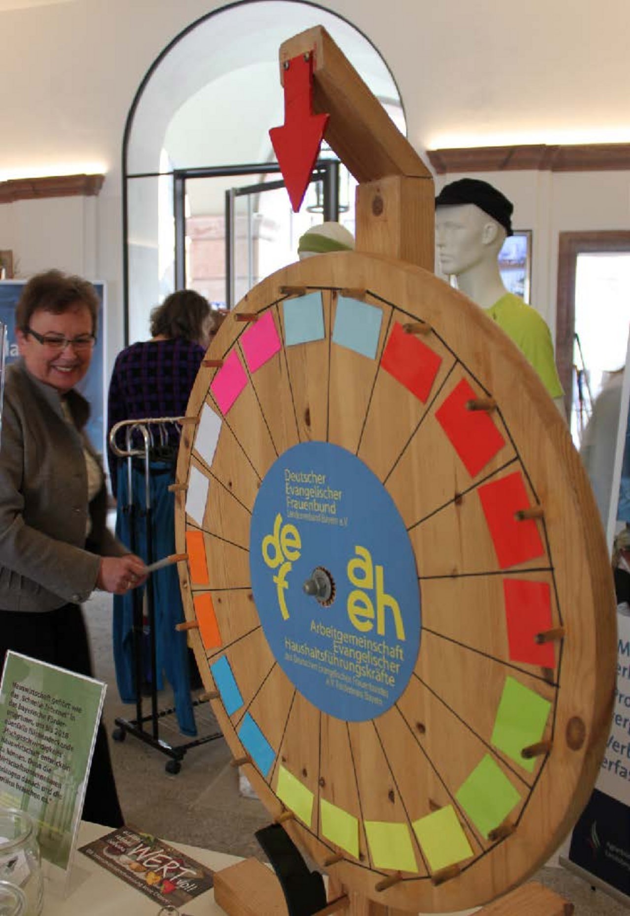 Leistungsschau anlässlich des Welttags der Hauswirtschaft in München leistungsschau-anlaesslich-des-welttags-der-hauswirtschaft-in-muenchen-1.jpg